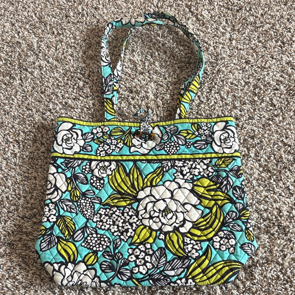 Vera Bradley Island Blooms Tote